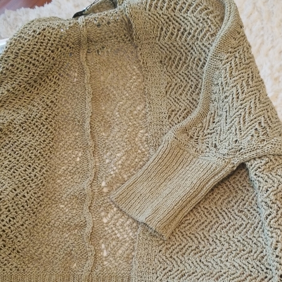 Green shawl - Picture 7 of 7